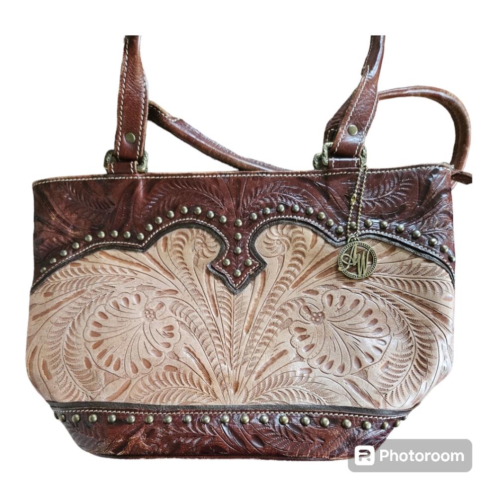 Vintage American West Hand Tooled Leather Purse